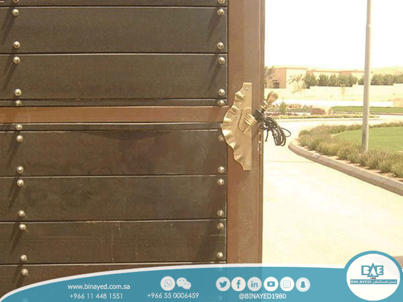 الهياكل والمنتجات المعدنية
